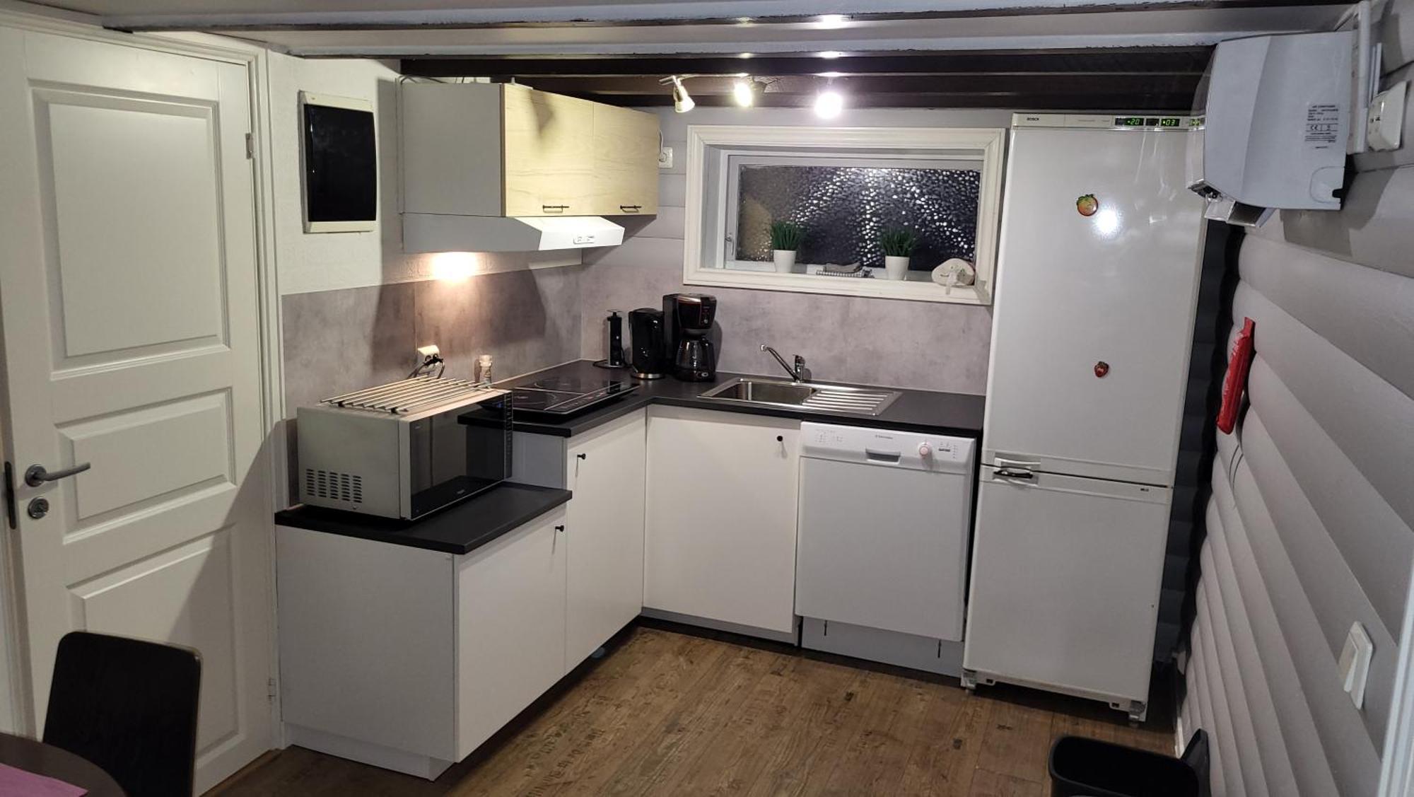 Fin Leilighet I Stille Og Rolig Omrade Med Gratis Privat Parkering! Stavanger Esterno foto